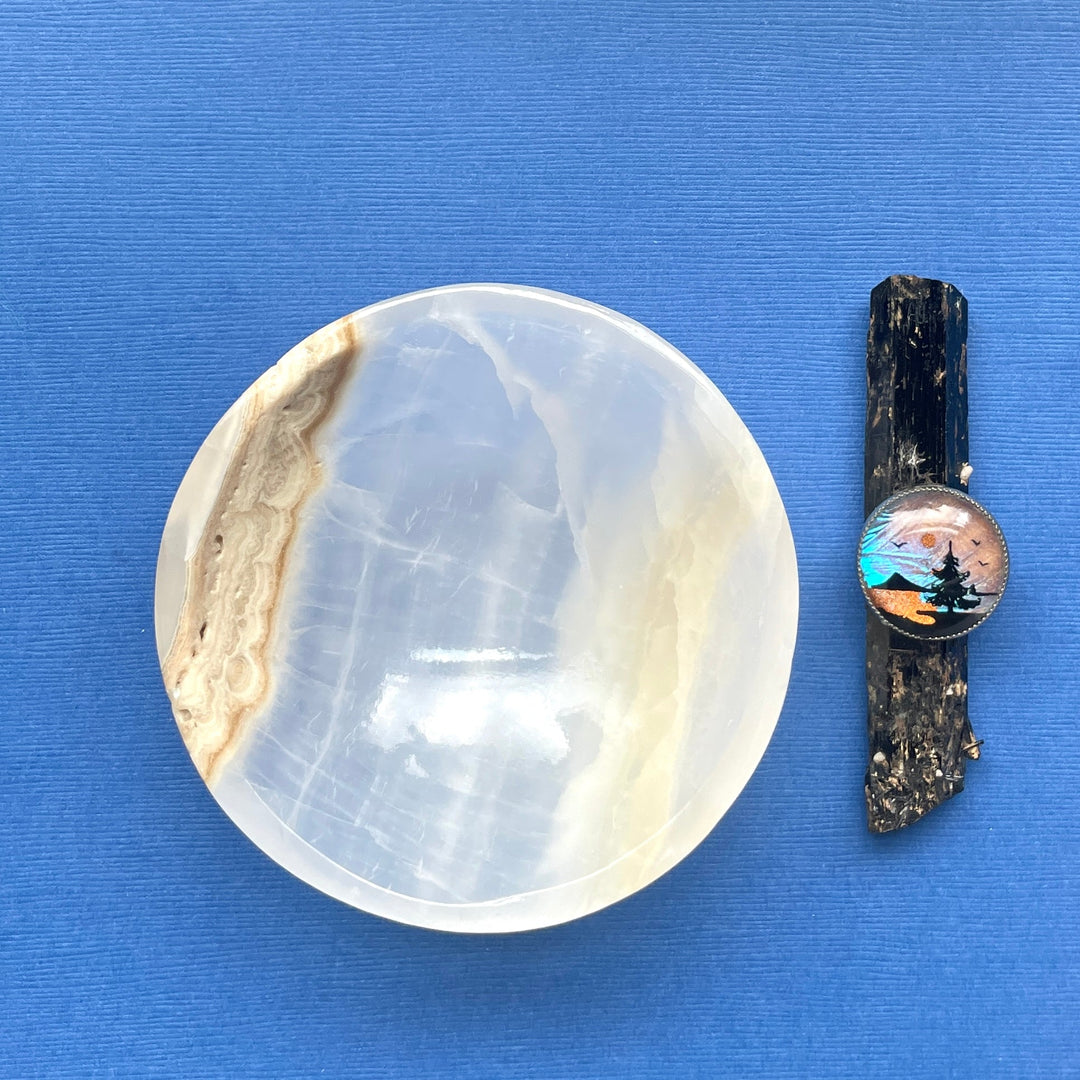 White Onyx Bowl - white onyx bowl no. 5 - Dakota Nature LLC